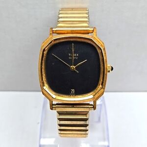 Vintage 1980s Timex Q 51611 Mens Watch Quartz Date New Battery Runs Rare Black